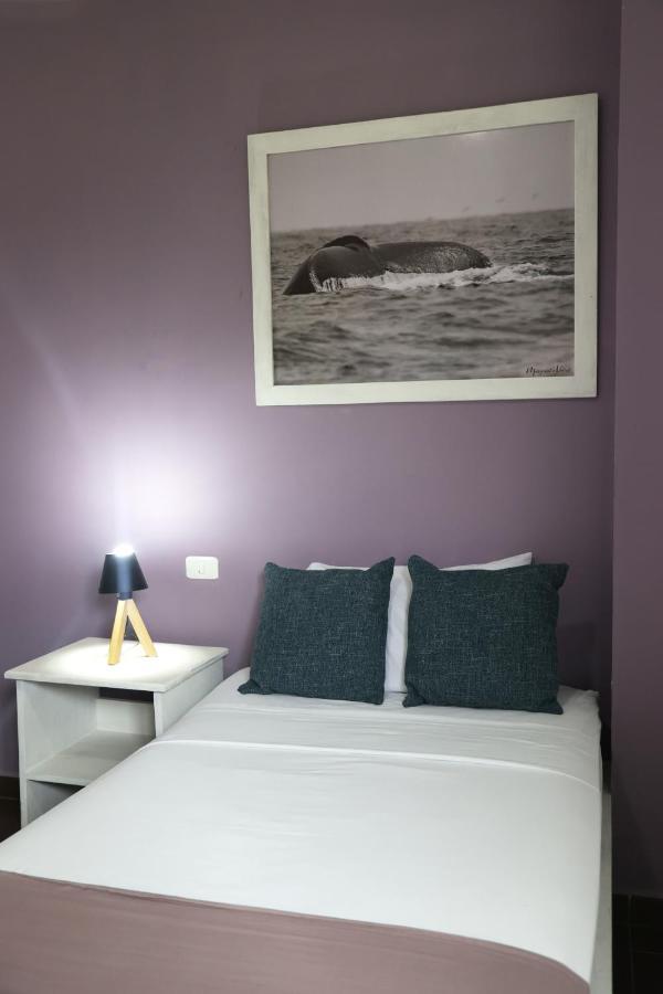Hotel-Restaurante Ancora ปูแอร์โตโลเปซ ภายนอก รูปภาพ