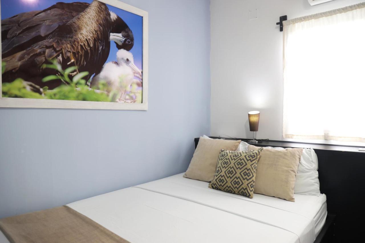 Hotel-Restaurante Ancora ปูแอร์โตโลเปซ ภายนอก รูปภาพ